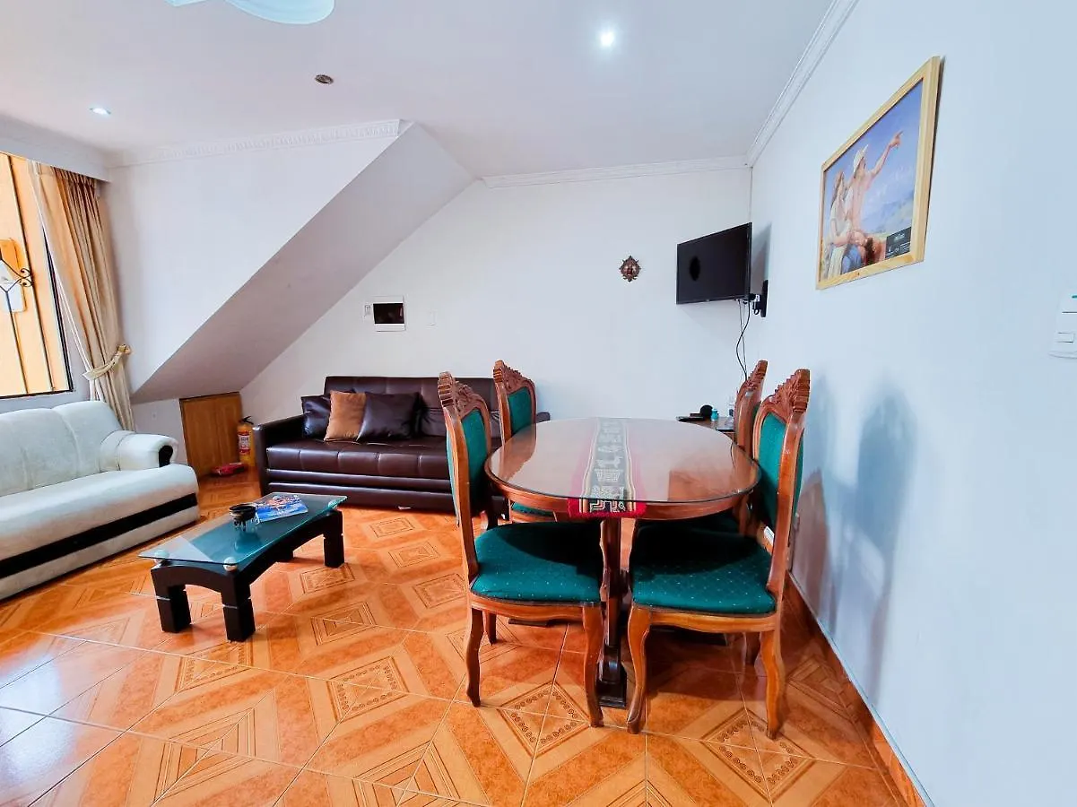 Апартаменты Casa Con Parking Privado - Cerca De La Estacion Floresta Медельин Колумбия