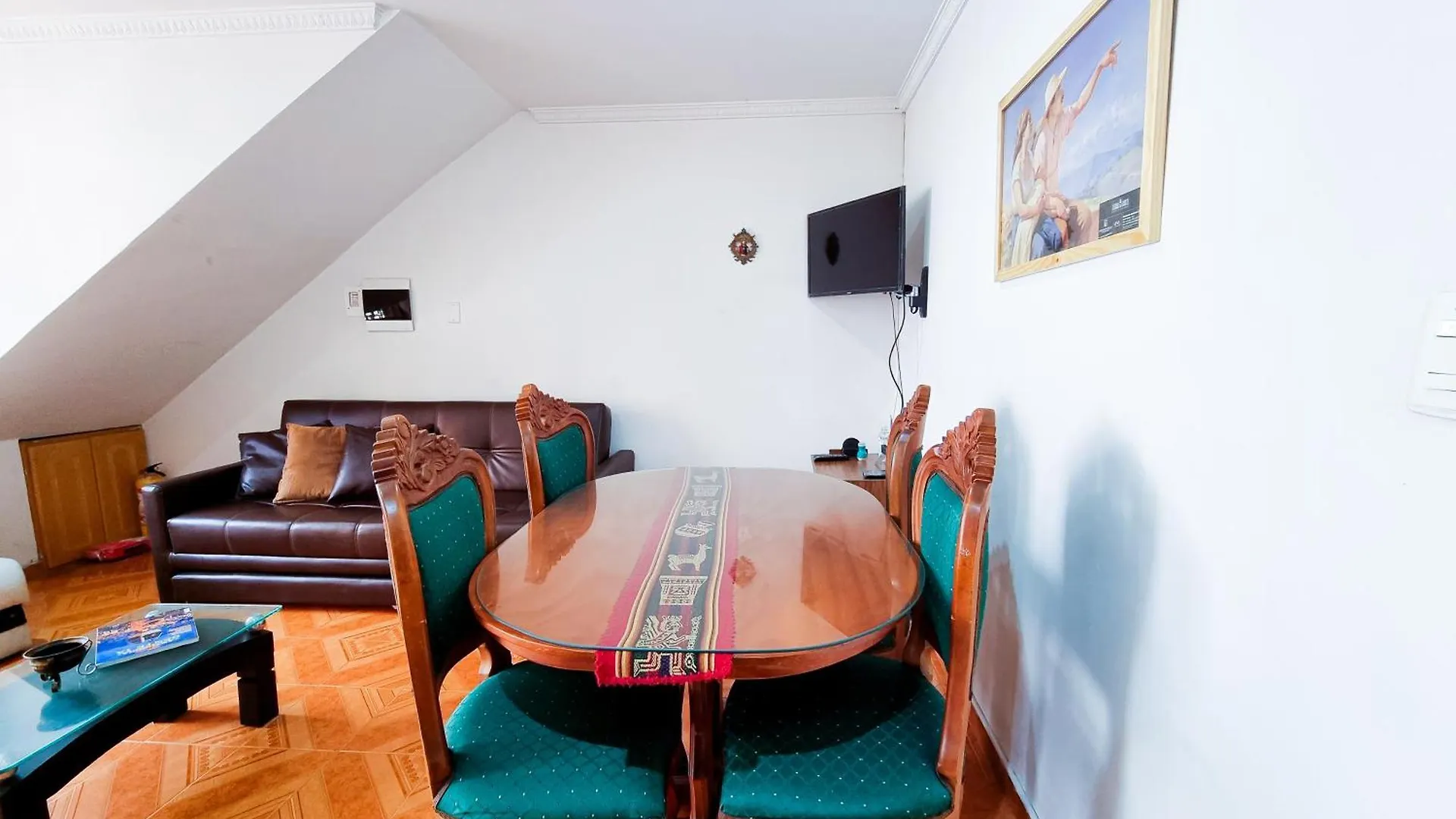 Апартаменты Casa Con Parking Privado - Cerca De La Estacion Floresta Медельин Колумбия