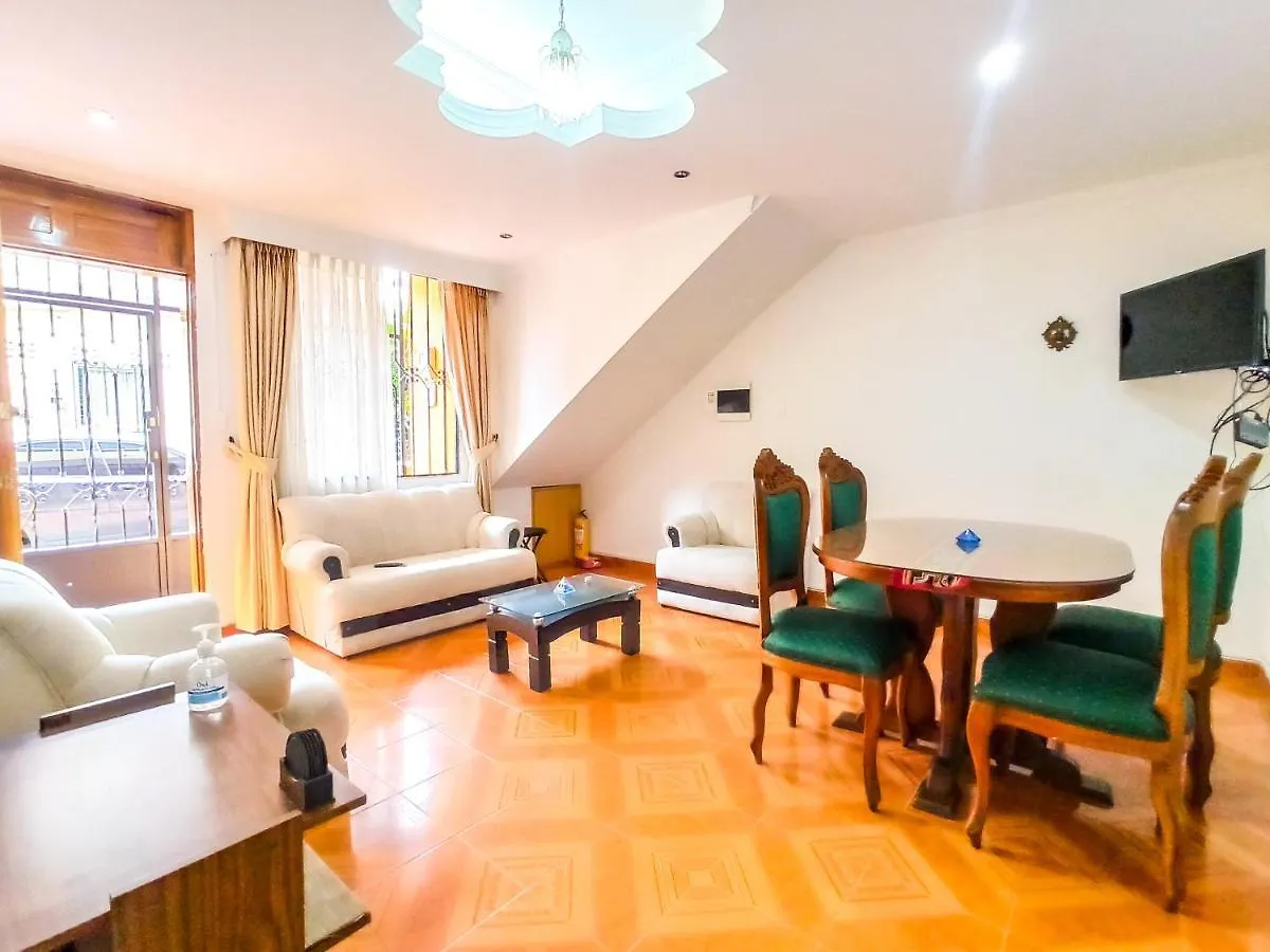 Casa Con Parking Privado - Cerca De La Estacion Floresta location