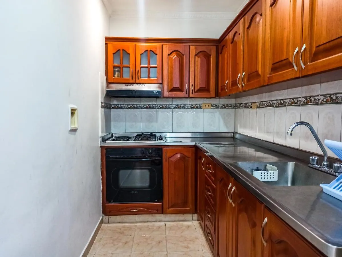 Appartement Casa Con Parking Privado - Cerca De La Estacion Floresta Medellín