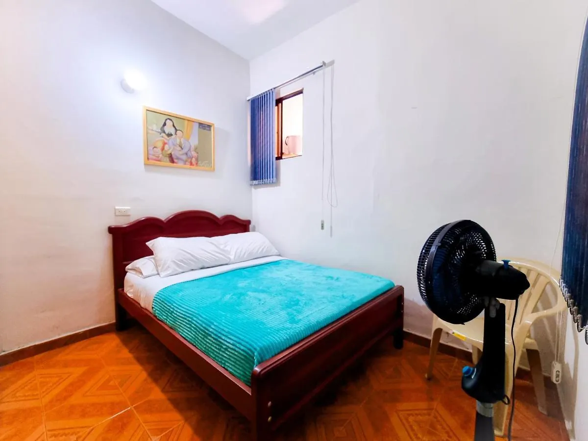 Casa Con Parking Privado - Cerca De La Estacion Floresta Medellín